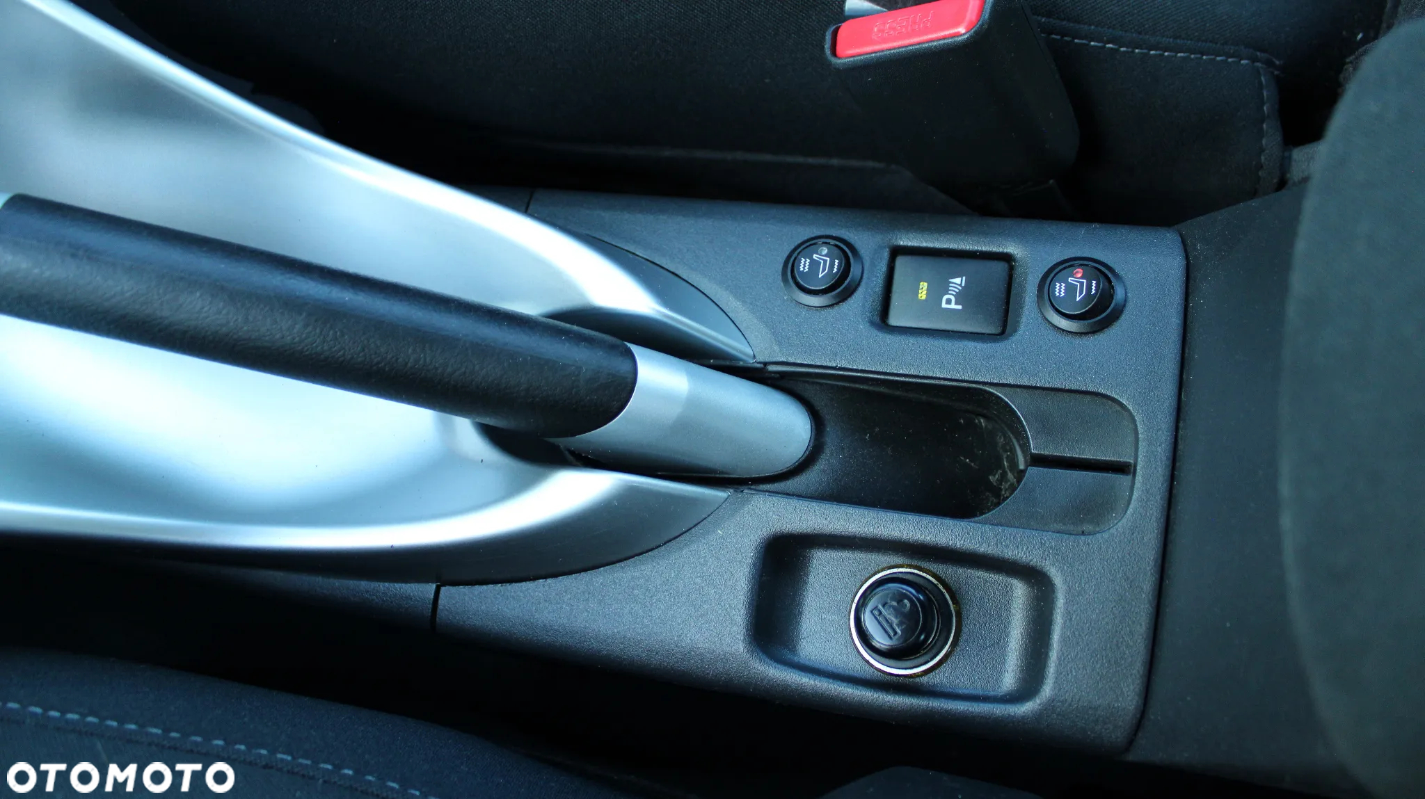 Toyota Auris 1.6 Premium - 39