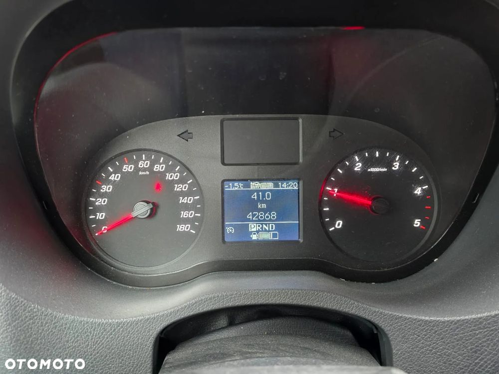 Mercedes-Benz Sprinter - 7