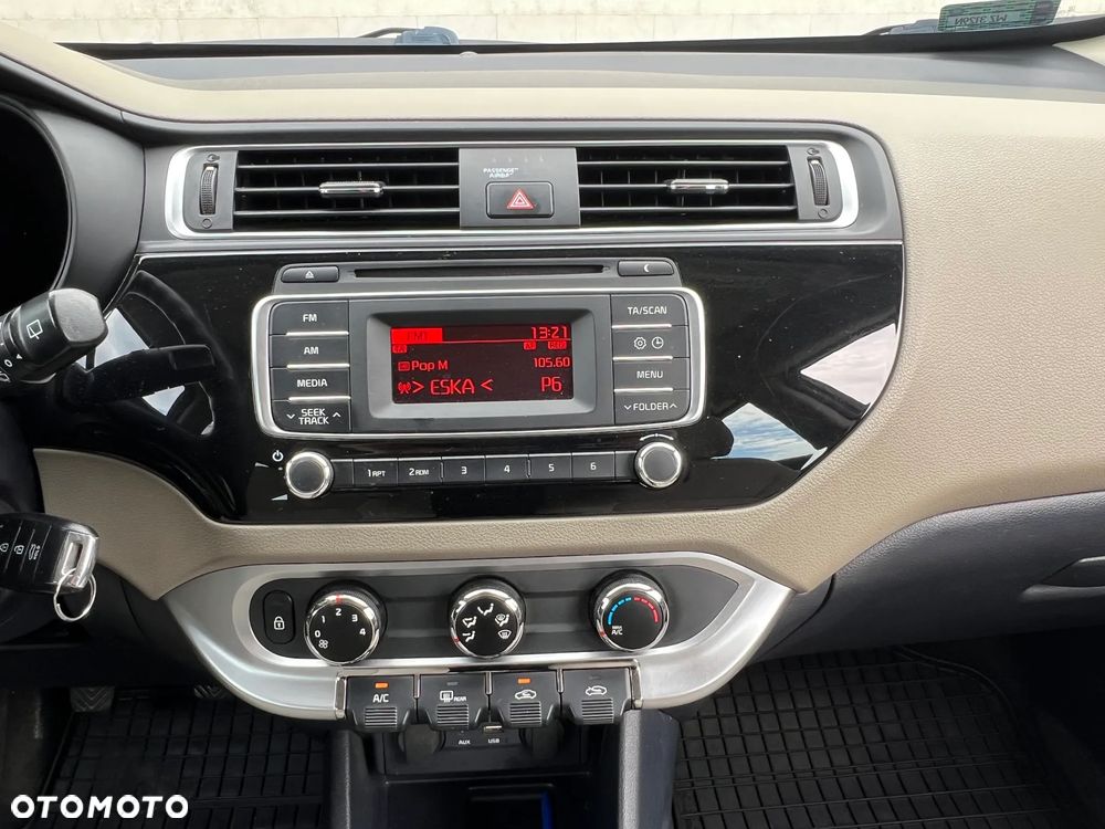 Kia Rio 1.4 M - 20