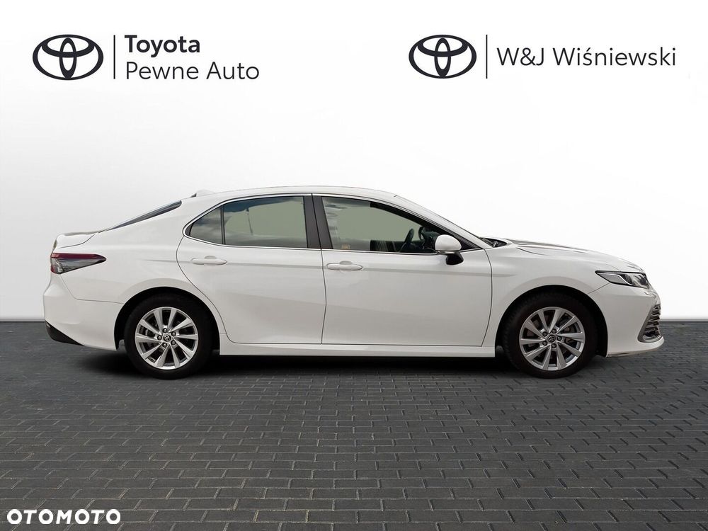 Toyota Camry 2.5 Hybrid Comfort CVT - 4
