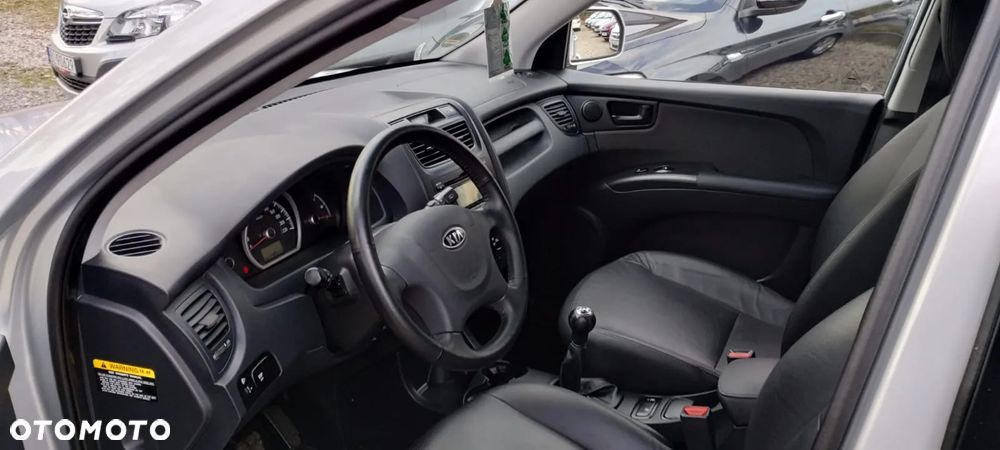 Kia Sportage 2.0 2WD Attract - 11