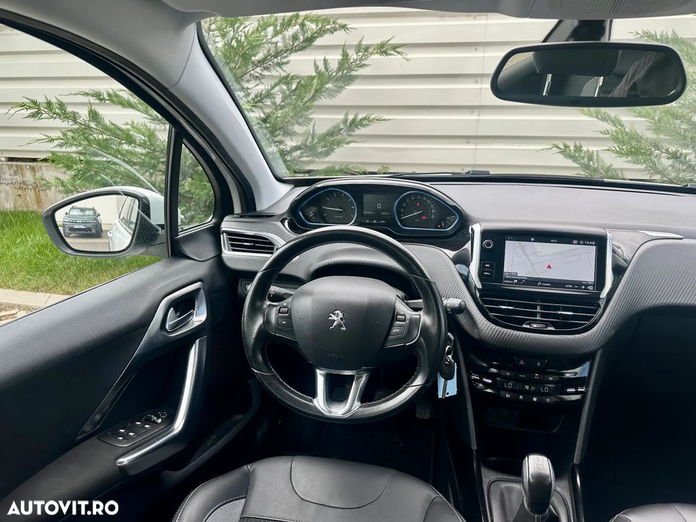 Peugeot 2008 - 9
