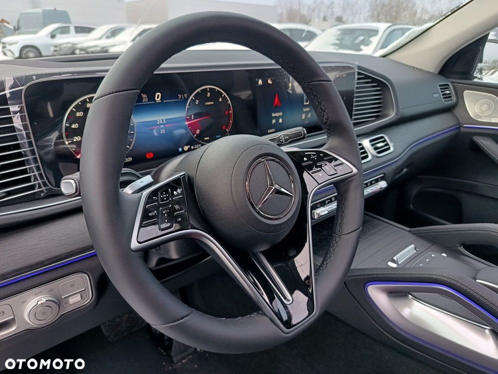 Mercedes-Benz GLE - 12
