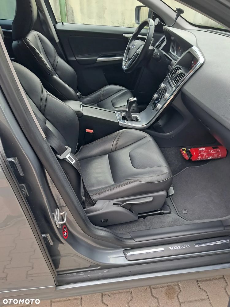 Volvo XC 60 D3 Inscription - 21