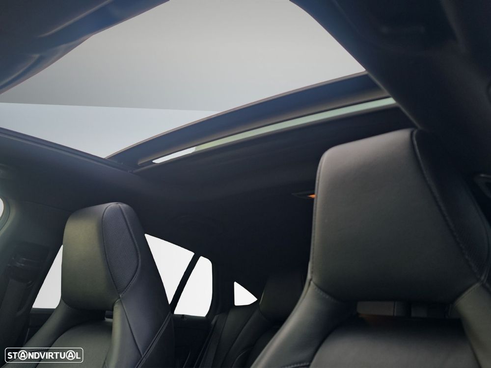 Mercedes-Benz CLA 45 AMG - 10