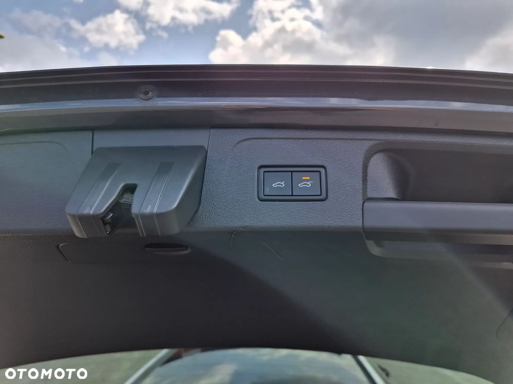 Volkswagen Passat 2.0 TDI BMT Highline DSG7 - 36
