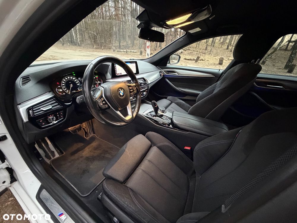 BMW Seria 5 520d xDrive M Sport sport - 10