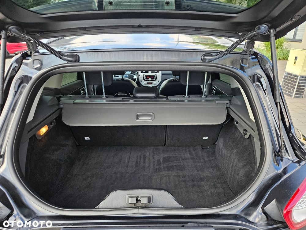 Ford Kuga 2.0 TDCi 2x4 Titanium - 14