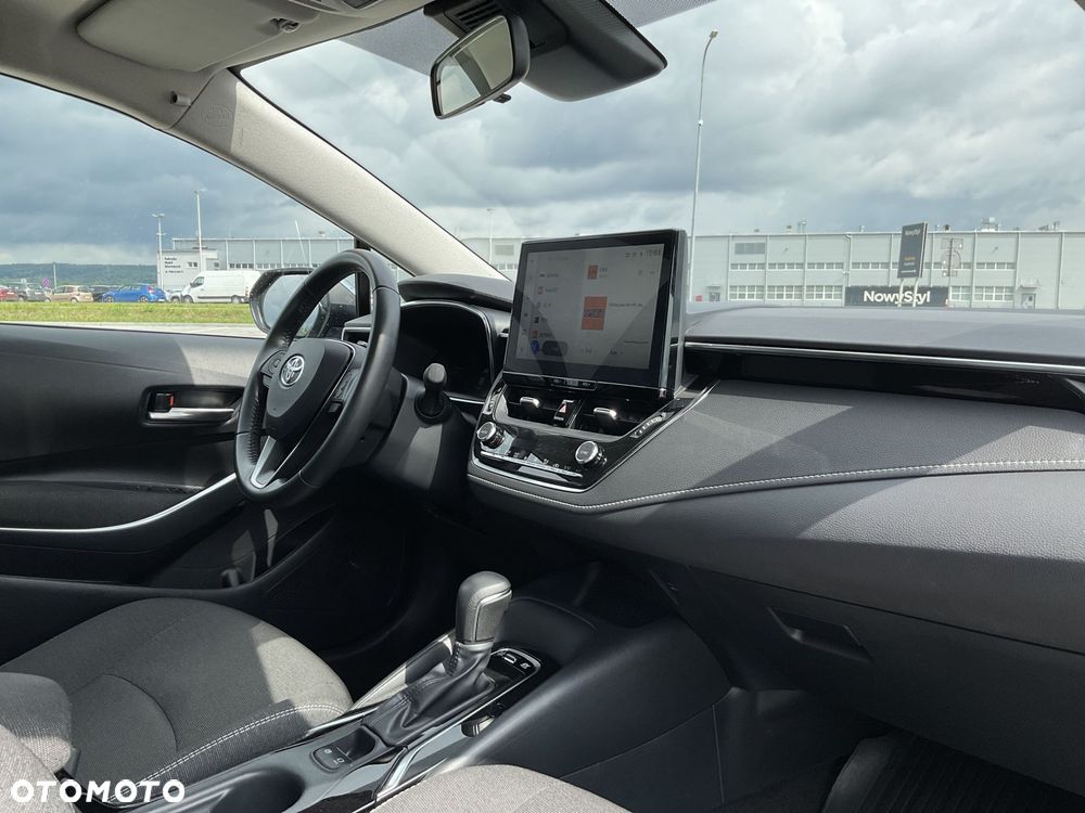 Toyota Corolla 1.8 Hybrid Comfort - 18