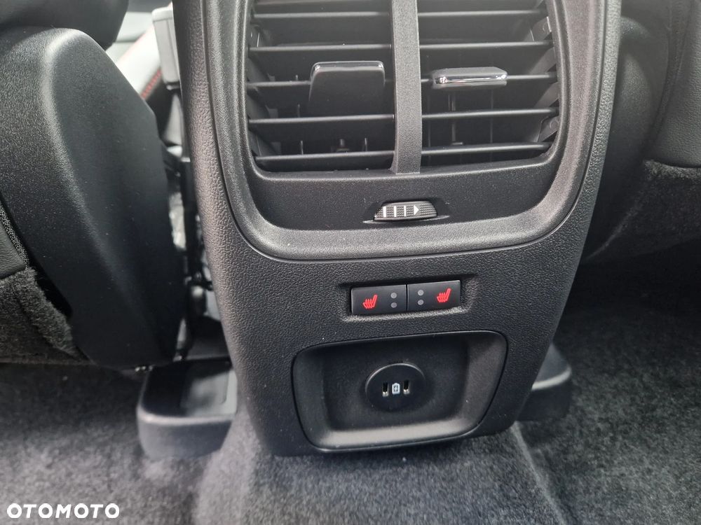 Ford Kuga 2.5 FHEV AWD ST-Line X eCVT - 16