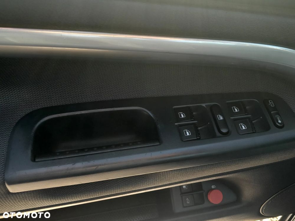 Skoda Superb 2.0 TDI DPF Elegance - 5