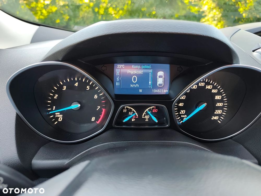 Ford Kuga - 8
