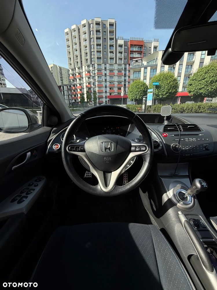 Honda Civic 1.8 Comfort - 24