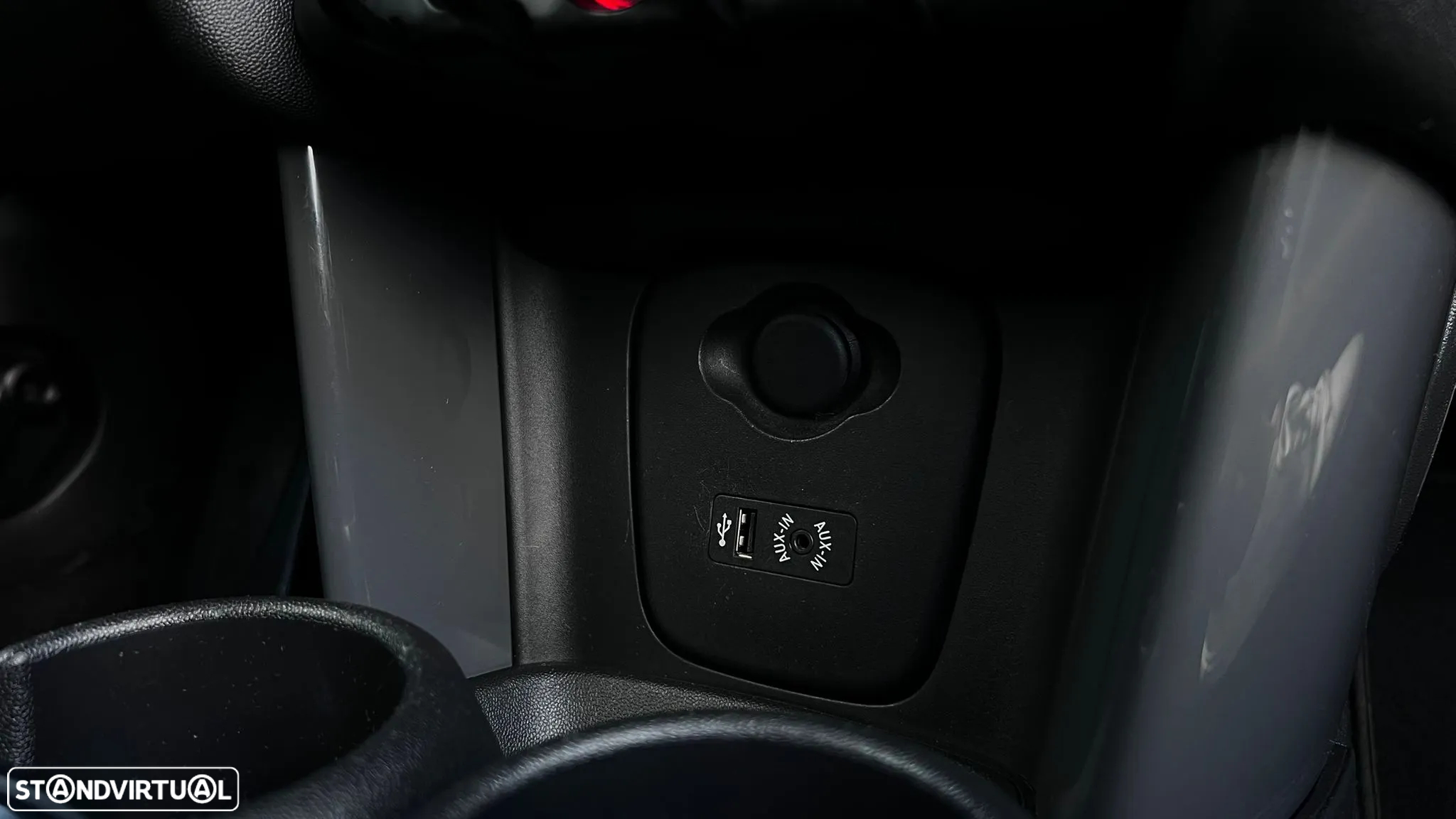 MINI 3 Portas Cooper D - 22