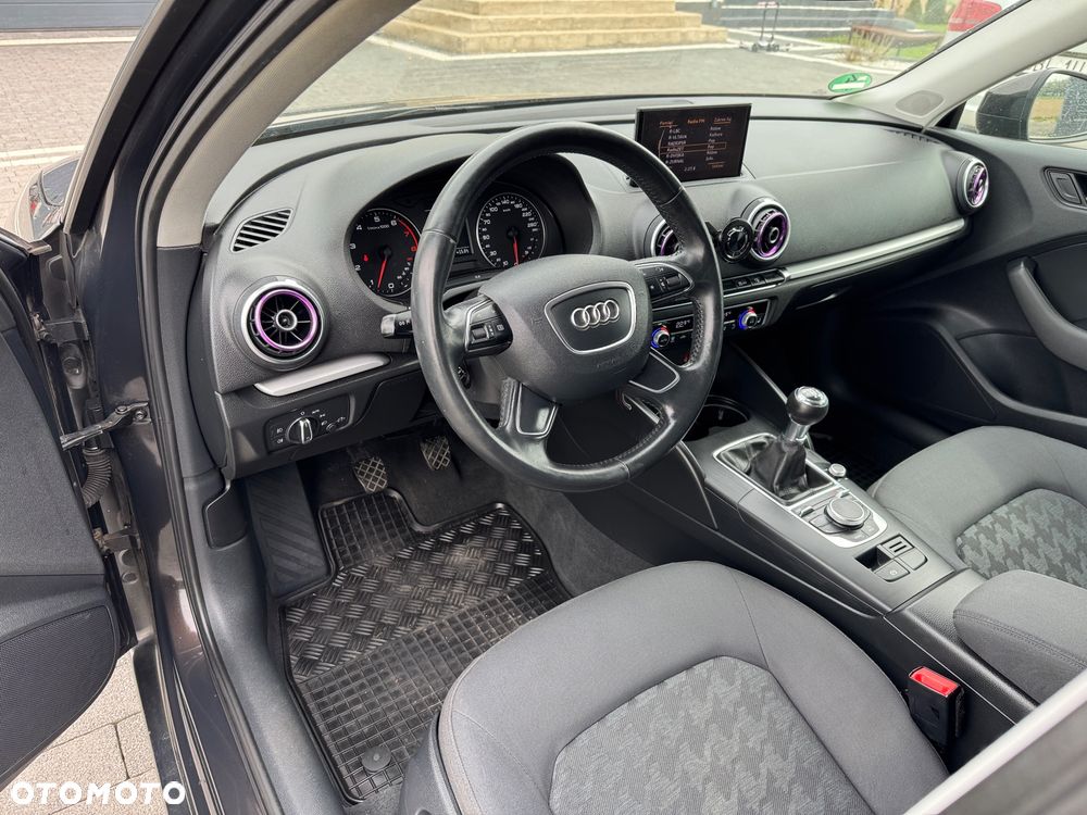 Audi A3 Sportback - 16
