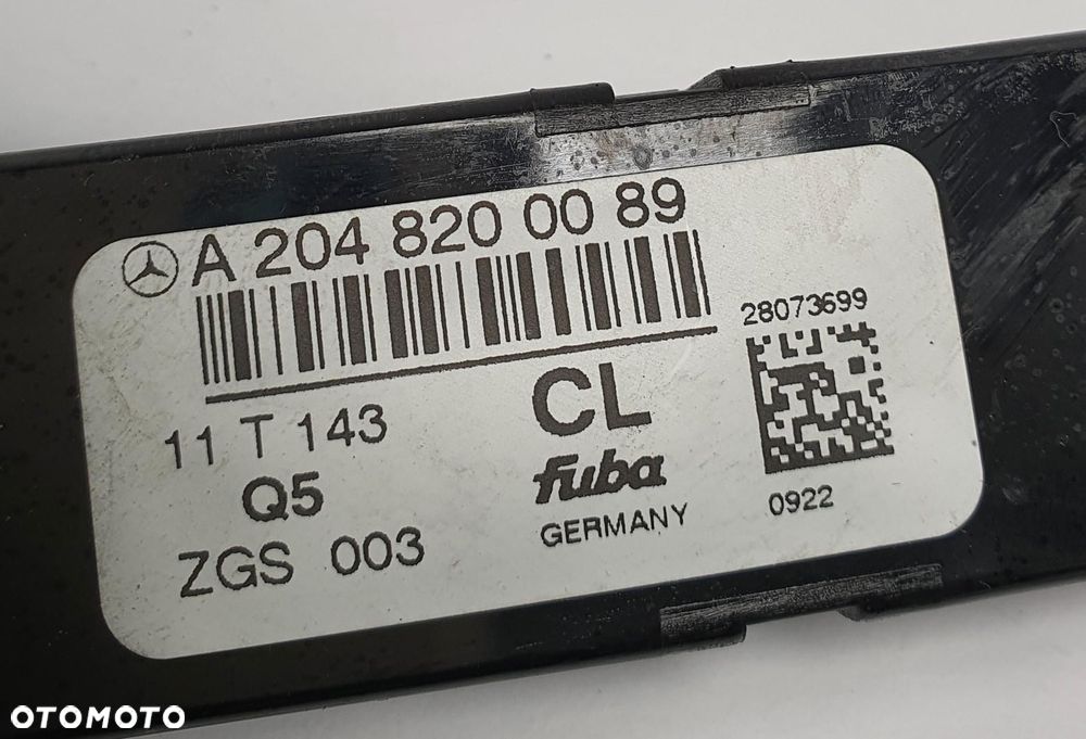 WZMACNIACZ ANTENY MERCEDES W204 A2048200089 - 2