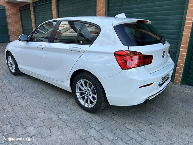 BMW 116 d Line Sport Shadow — fotografia 6