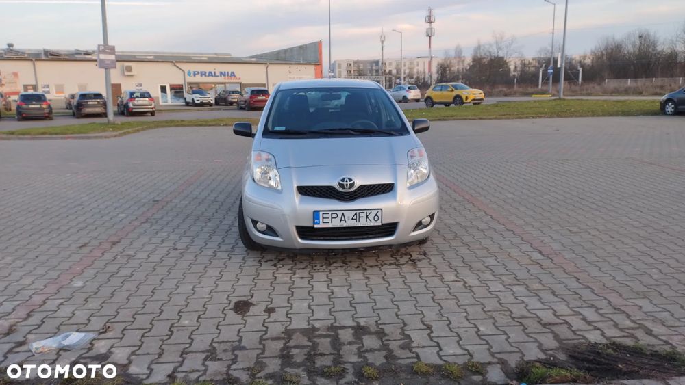 Toyota Yaris 1.4 D-4D Terra - 4