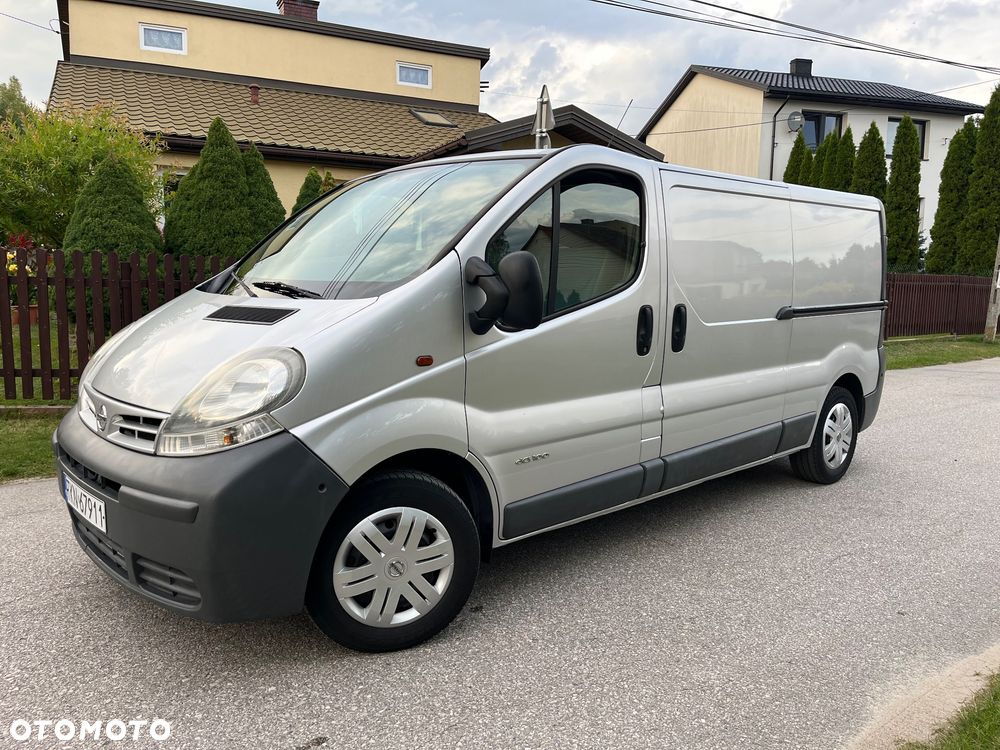 Renault TRAFIC - 2