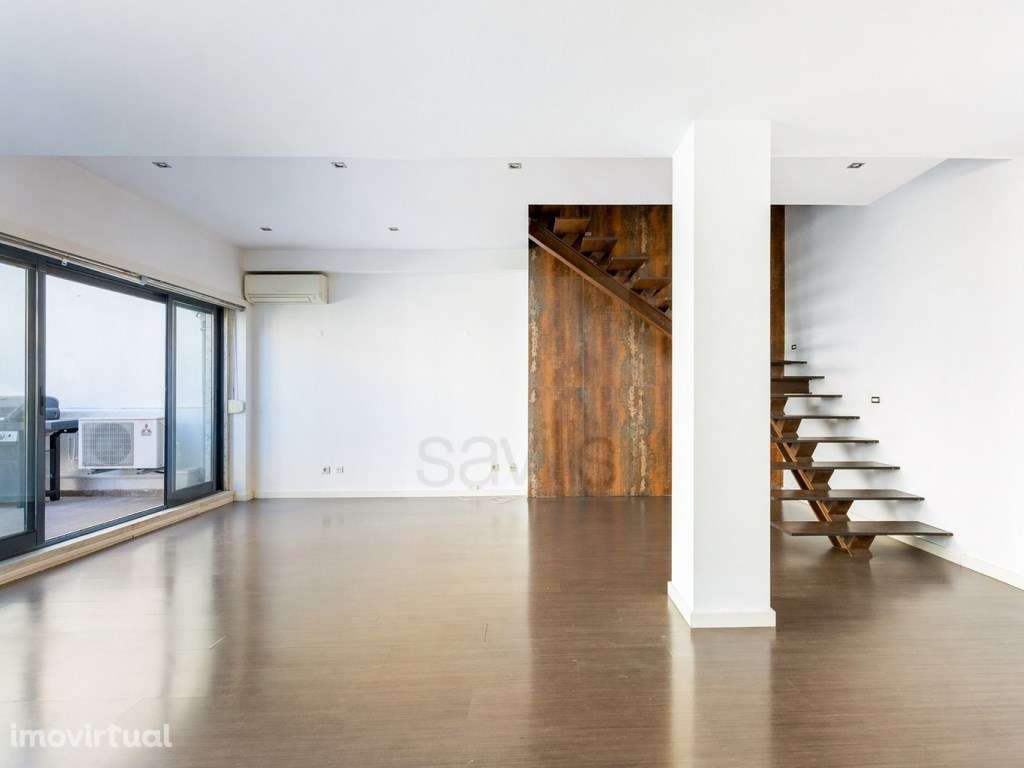 Apartamento T2 duplex com garagem, Campo Santana, Lisboa - Grande imagem: 2/23