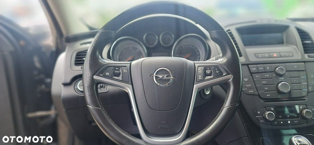 Opel Insignia - 10