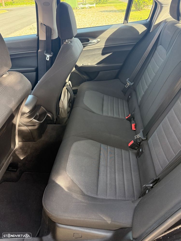 Alfa Romeo Giulia 2.2 D - 10