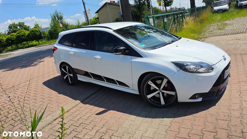 Ford Focus SW 2.0 EcoBoost ST Leather Sport Pack - 35