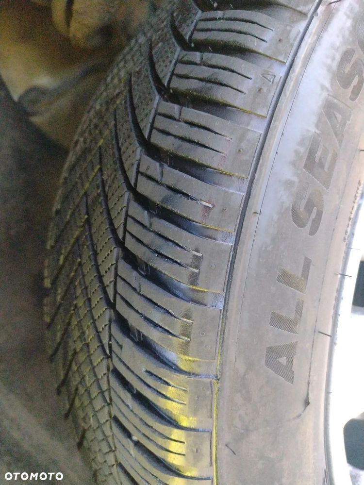 Volkswagen Golf 1.6 TDI BlueMotion Technology Comfortline - 6