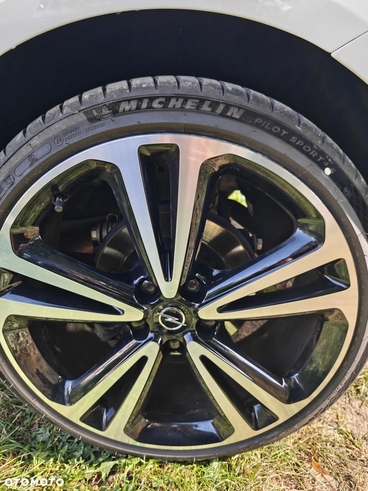 Opel Insignia - 16