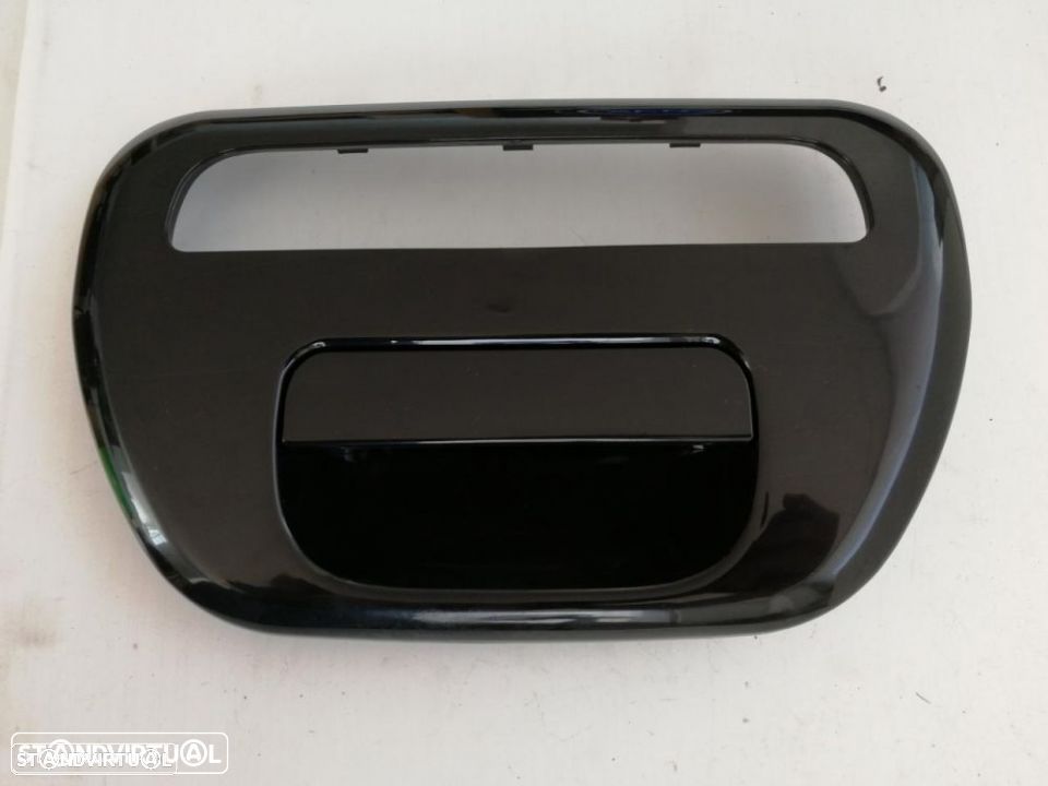 Puxador tampa mala mitsubishi strakar l200 2006 a 2014 (novo) - 1