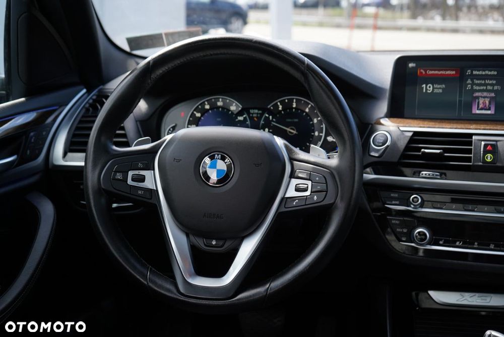 BMW X3 xDrive30i Advantage sport - 12