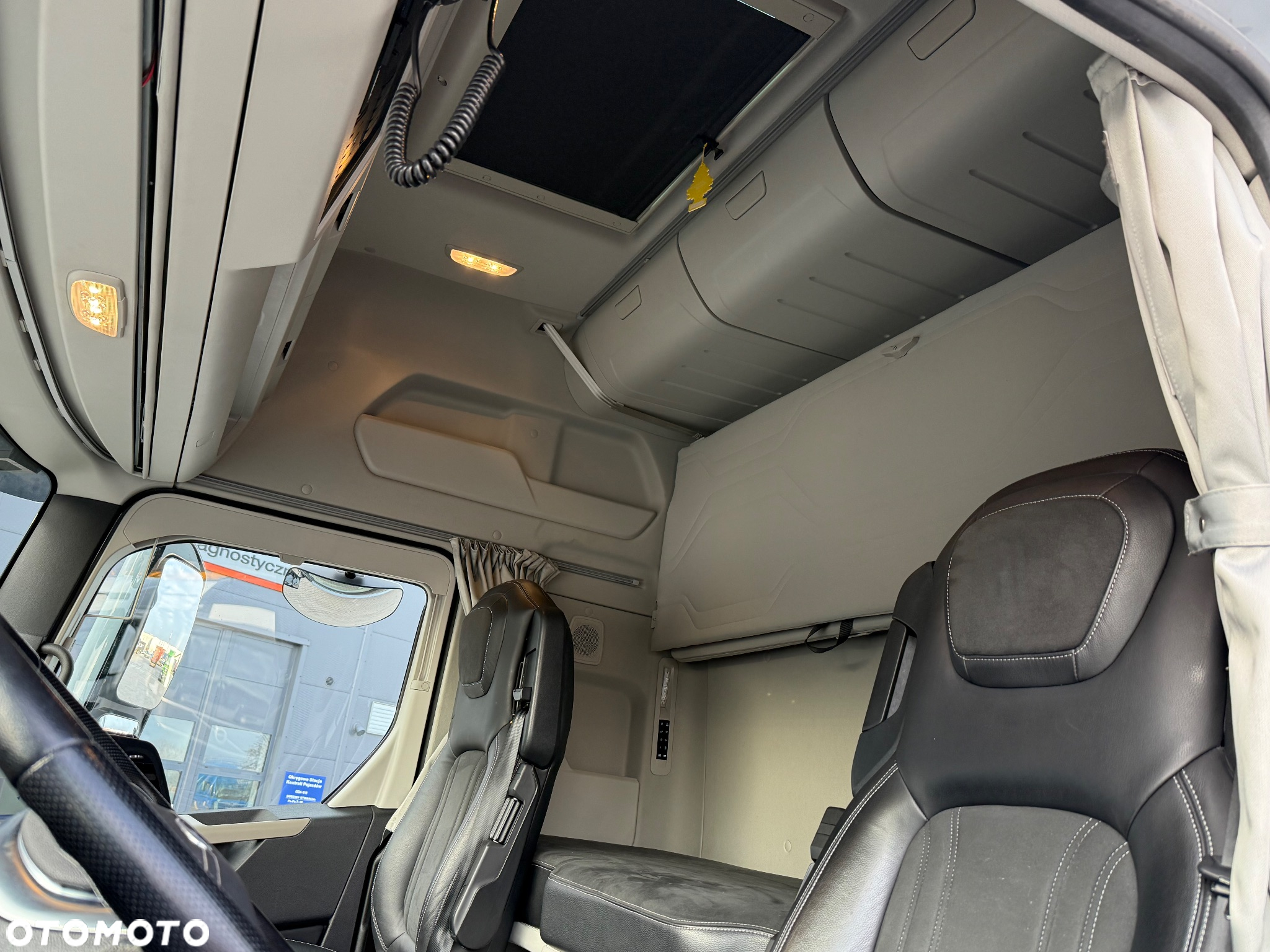 Ford F-MAX Retarder 16 biegów Luxury LED Navi TV Skóry el. wspomaganie - 11