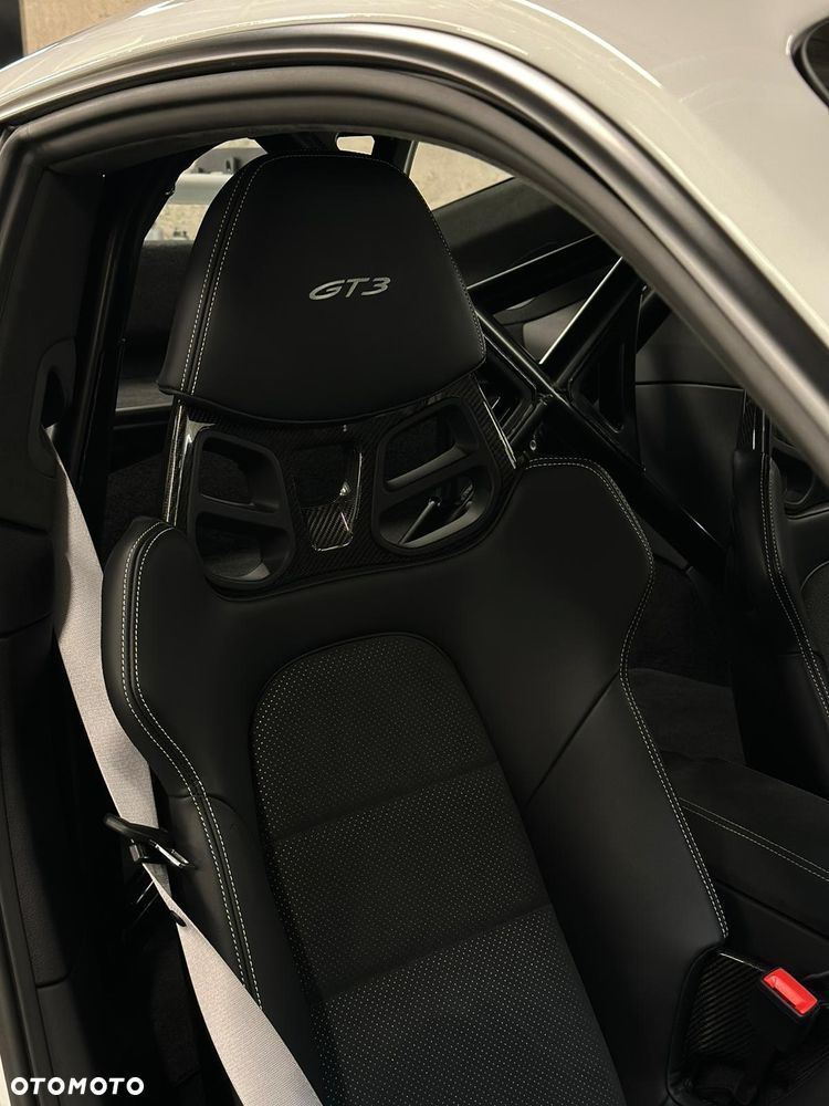 Porsche 911 GT3 - 16