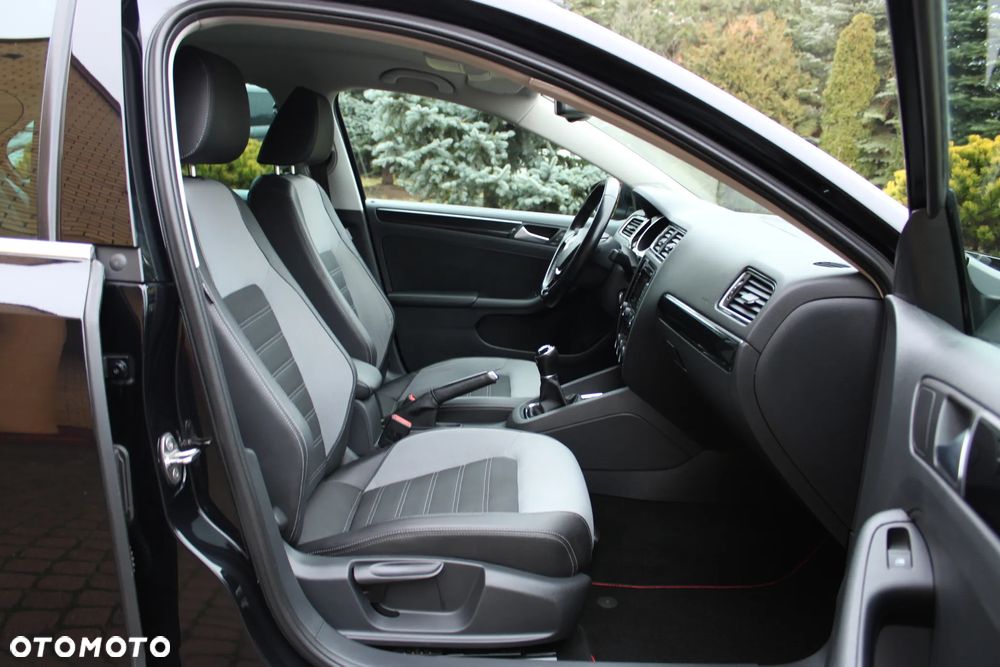 Volkswagen Jetta 1.4 TSI BMT Highline - 24