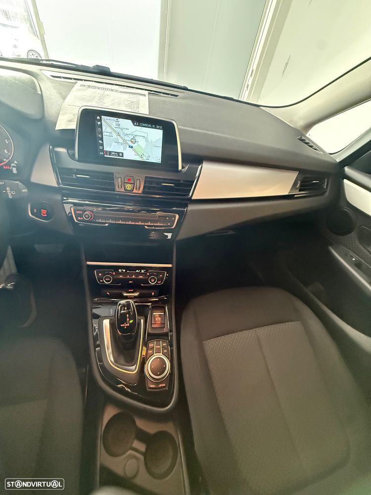 BMW 216 Active Tourer d Advantage Auto - 8
