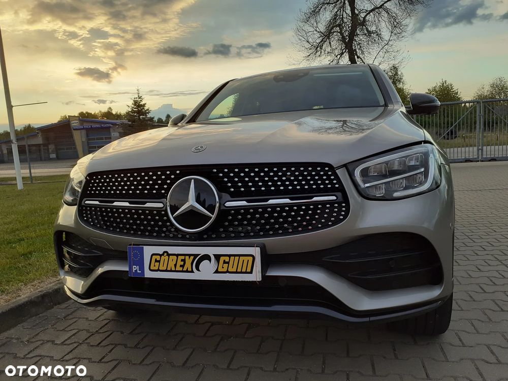 Mercedes-Benz GLC 200 4Matic 9G-TRONIC AMG Line - 12