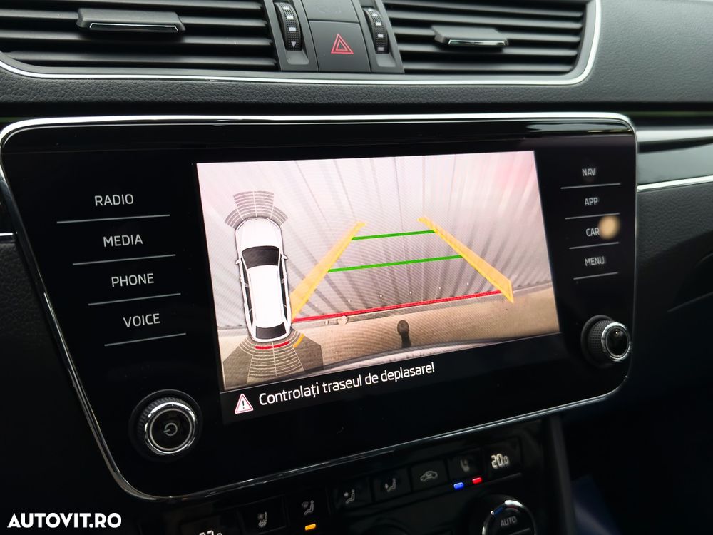 Skoda Superb 2.0 TDI 4X4 DSG Laurin & Klement - 32