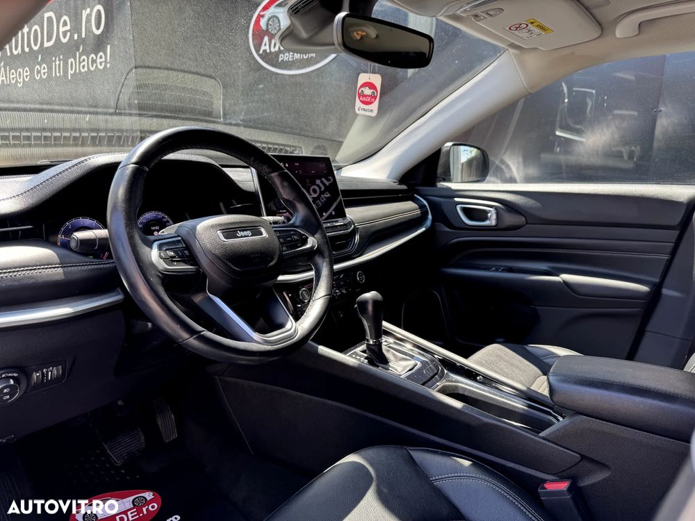 Jeep Compass - 8