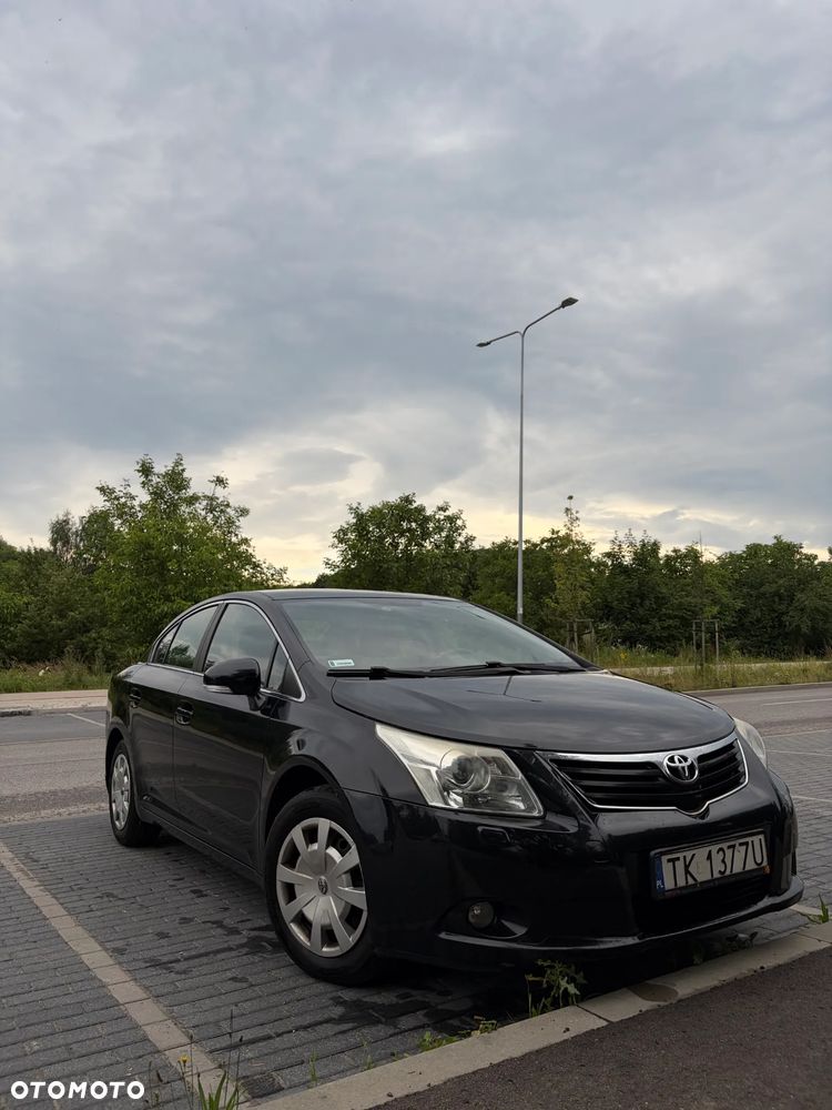Toyota Avensis 1.6 Luna - 2