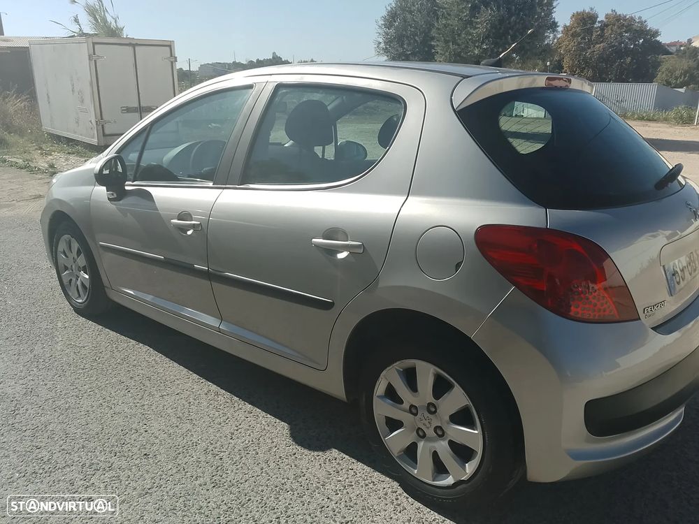 Peugeot 207 1.4 HDi Trendy - 4