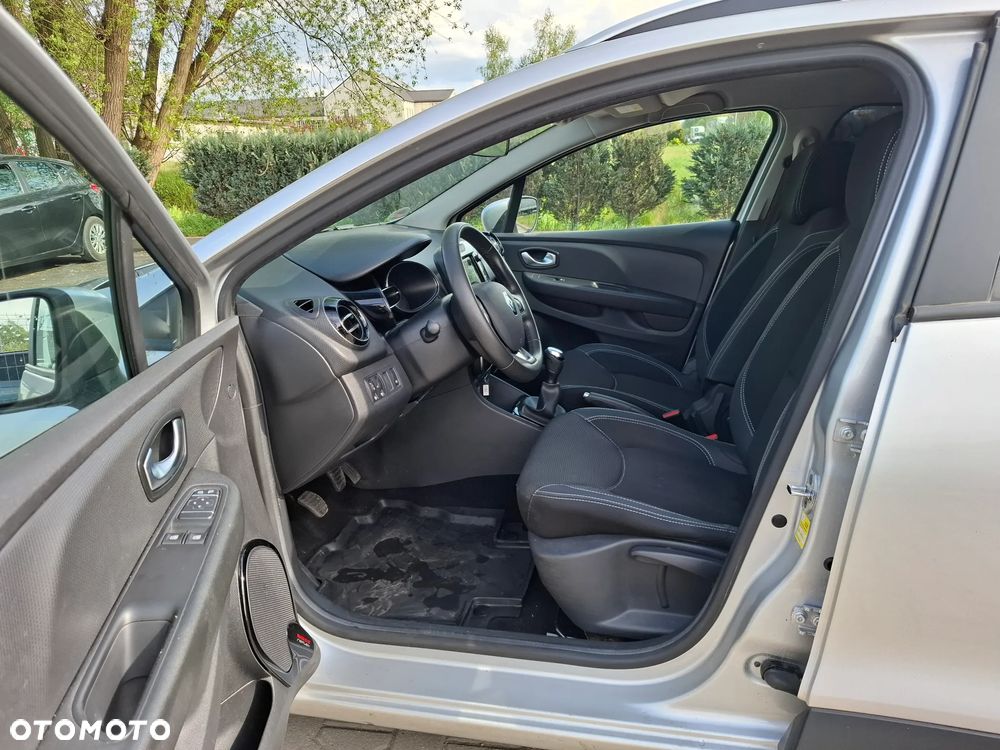 Renault Clio - 10