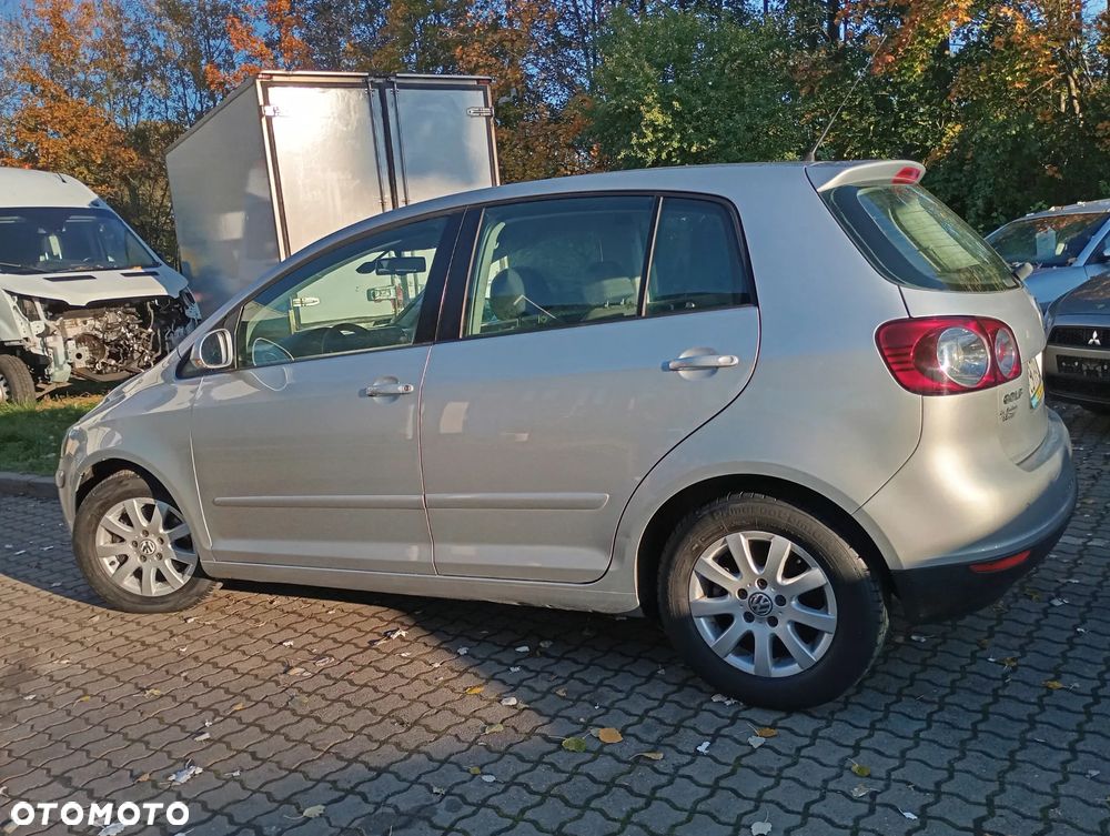 Volkswagen Golf Plus 1.9 TDI Comfortline - 10