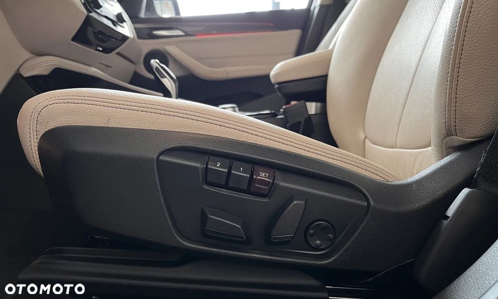BMW X1 xDrive20d Sport Line - 21