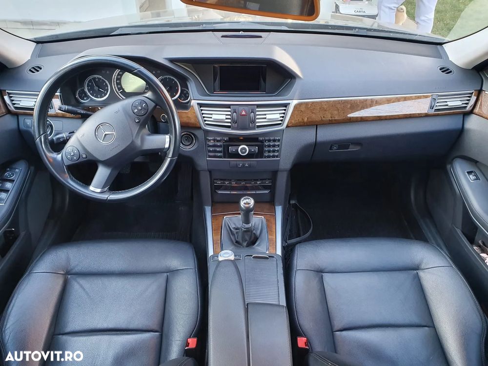 Mercedes-Benz E - 11