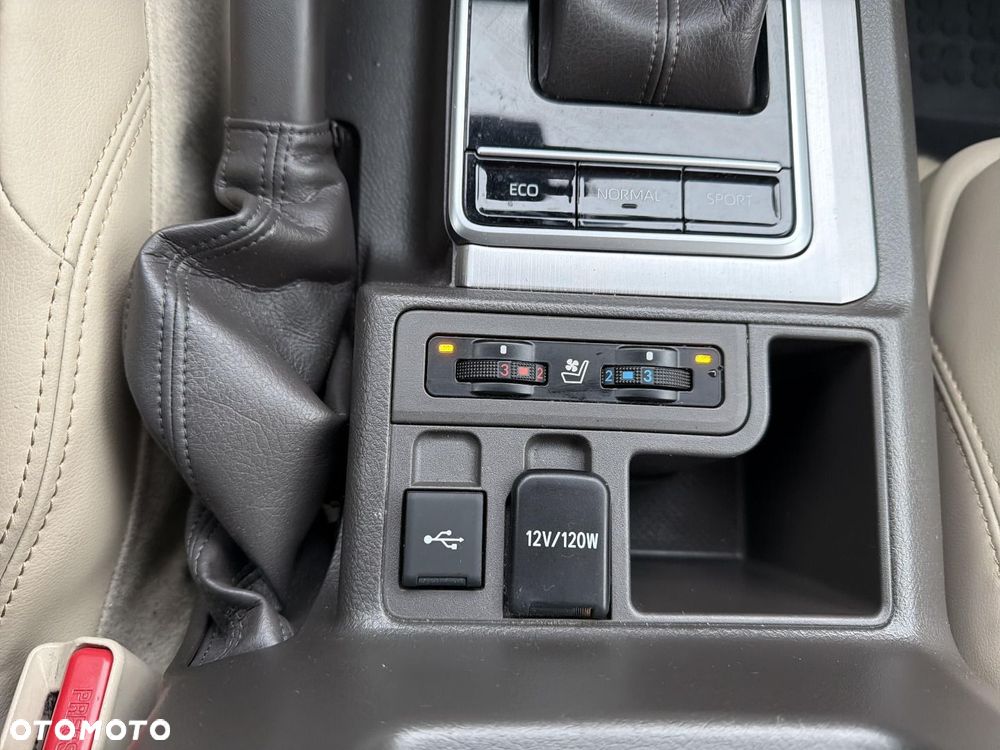 Toyota Land Cruiser - 21