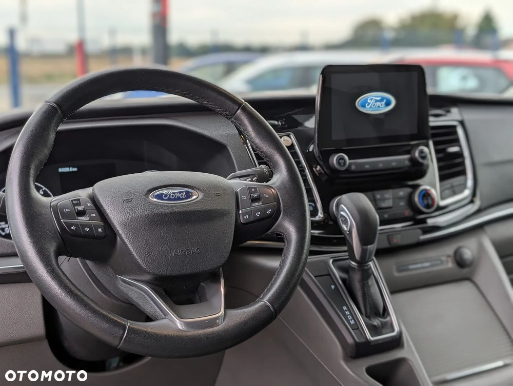 Ford Tourneo Custom 320 L2H1 VA Autm Titanium X - 11