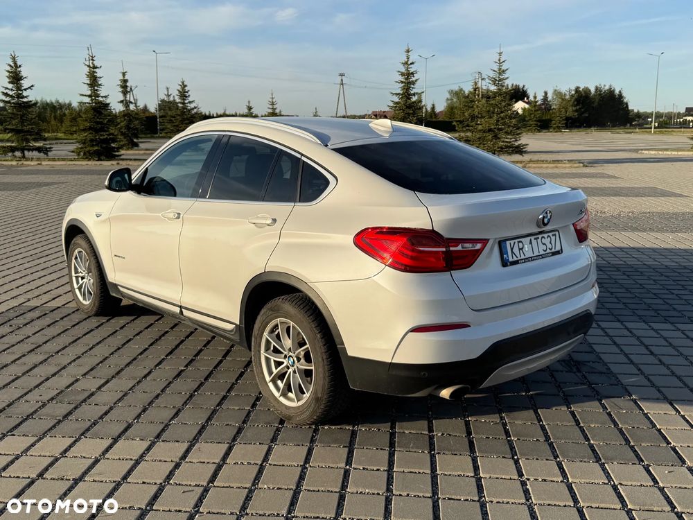 BMW X4 xDrive20d xLine - 6