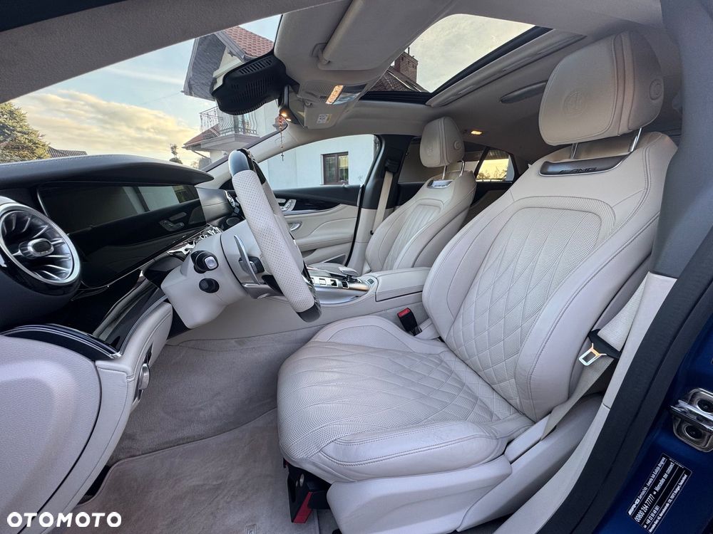 Mercedes-Benz AMG GT 63 S 4Matic+ Speedshift MCT 9G - 36