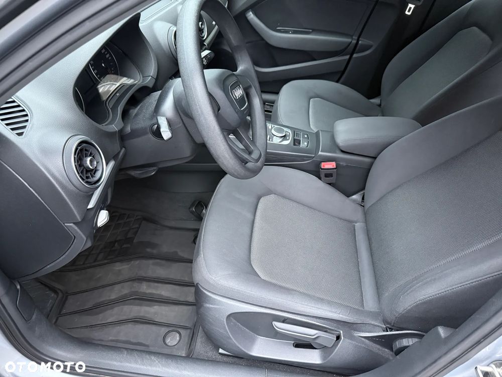 Audi A3 Sportback - 11