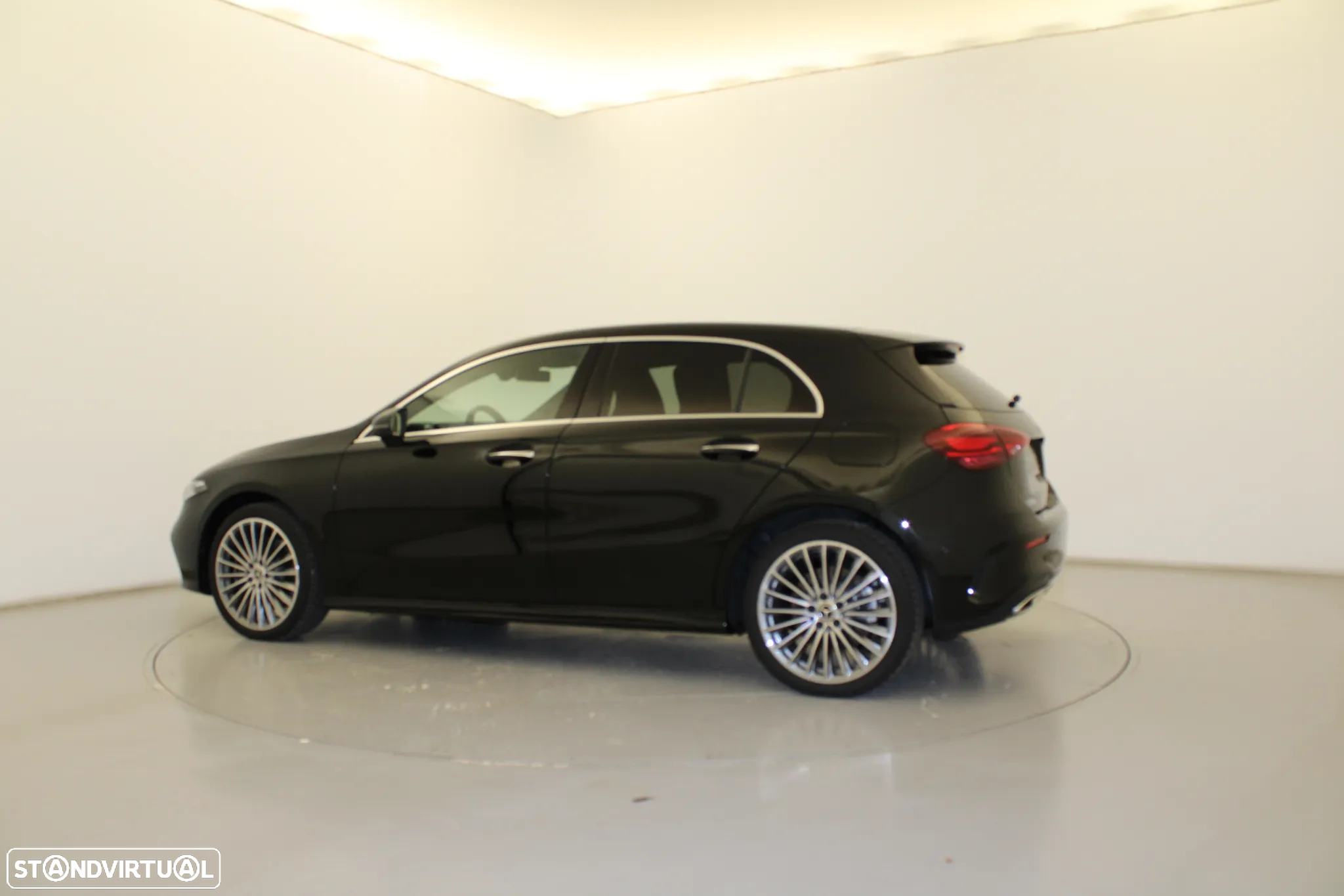 Mercedes-Benz A 250 e - 11